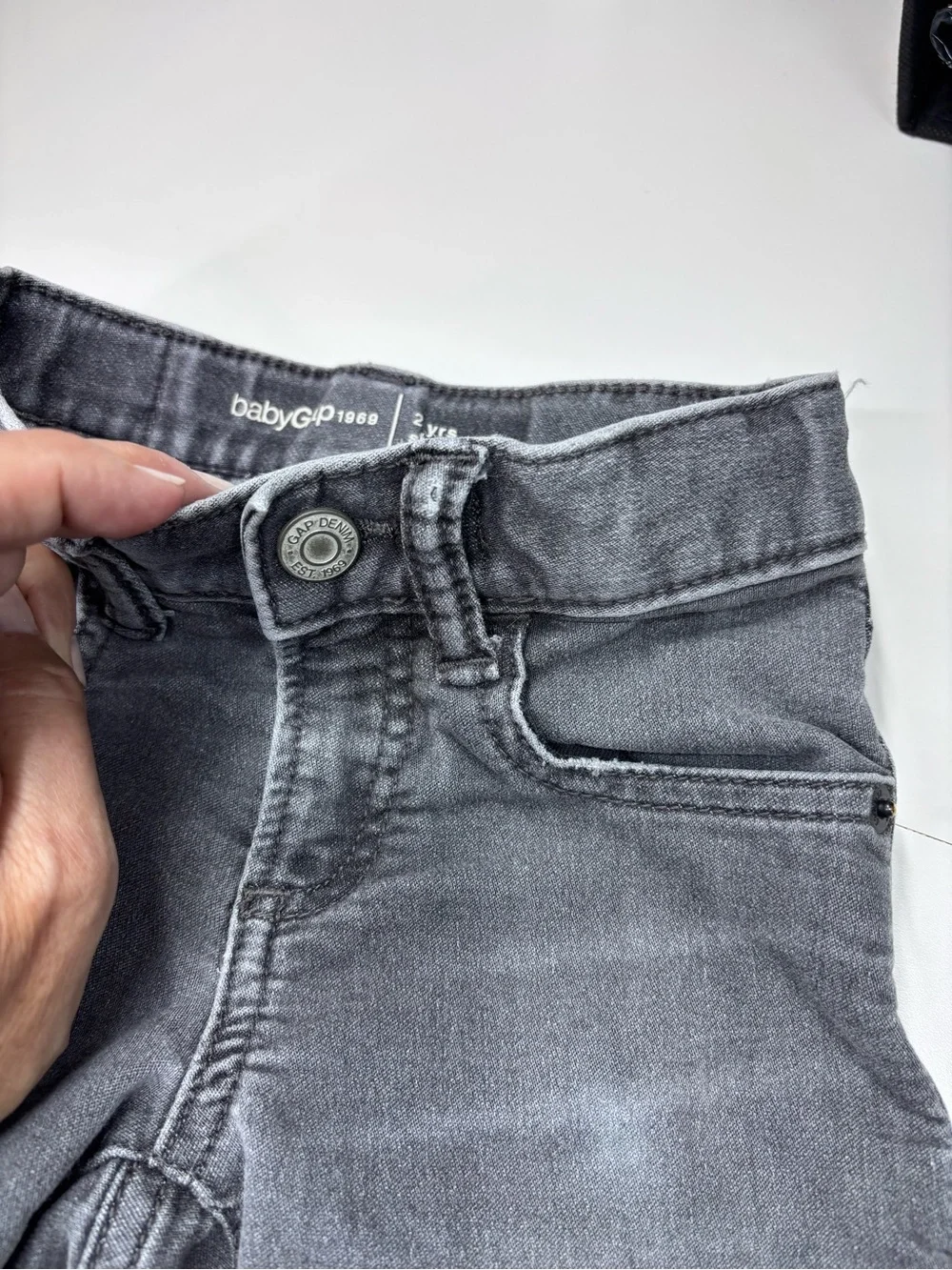 GAP Baby Gap 2 yrs SLIM FIT Grey Toddler Distressed Jeans Adjustable Waistband